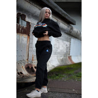 Womens pant Joggers 2 side Pockets 1 back pocket front logo print fleece