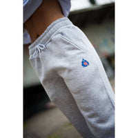Womens pant Joggers 2 side Pockets 1 back pocket front logo print fleece